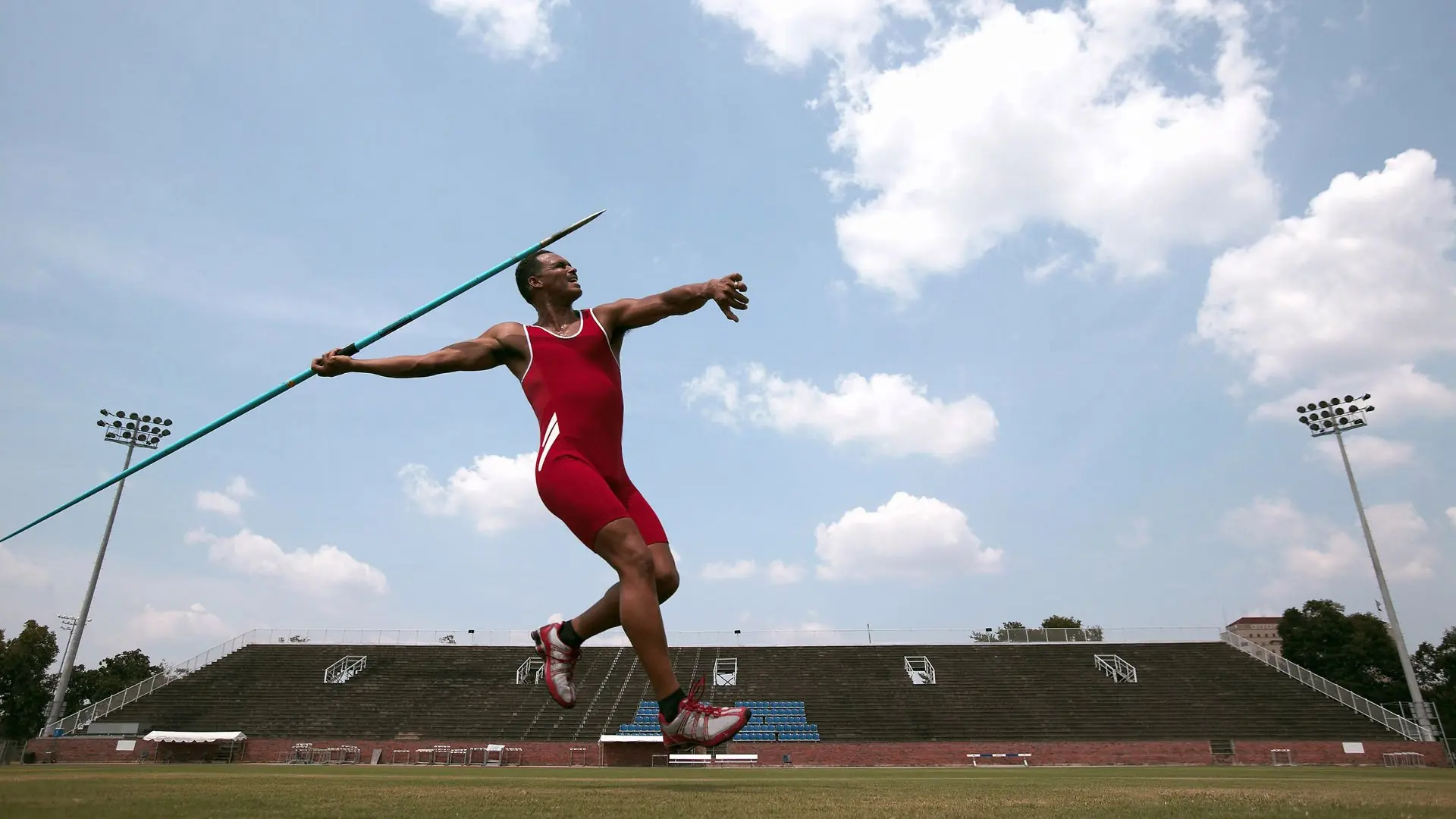 青少年“梦想成长路”在辽宁开启，助推青训体系升级，辽宁青少年素质训练